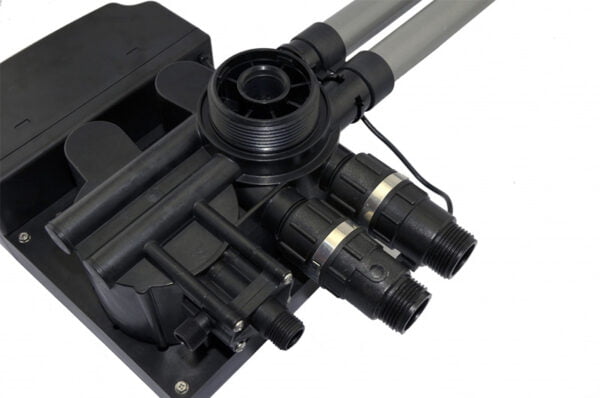 2-4-1-f73-twin-alternating-softeners-valves-3b